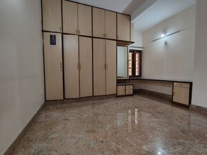 Room in 3 BHK Builder Floor at Hsr Layout – for Rent