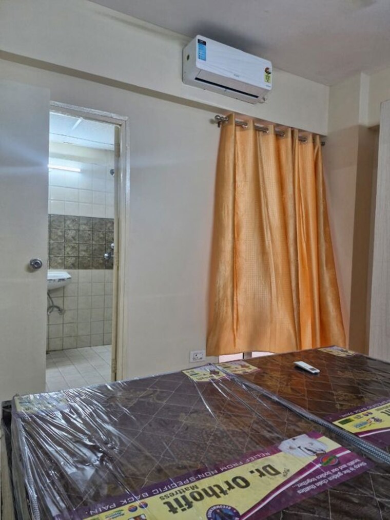 Bedroom, mrg-the-balcony 2 Bedroom 645 Sq.Ft. Apartment In Sector 93 Gurgaon 9970795