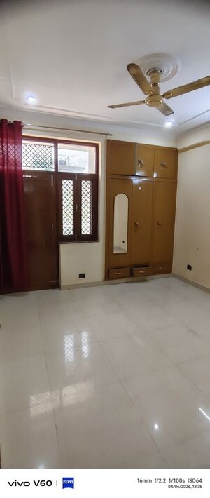 Room in 2 BHK Independent House at Sector 41 – for Rent