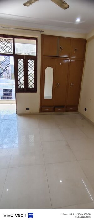 Room in 2 BHK Independent House at Sector 41 – for Rent