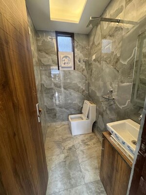  1.5 BHK Builder Floor at Malviya Nagar – for Sale