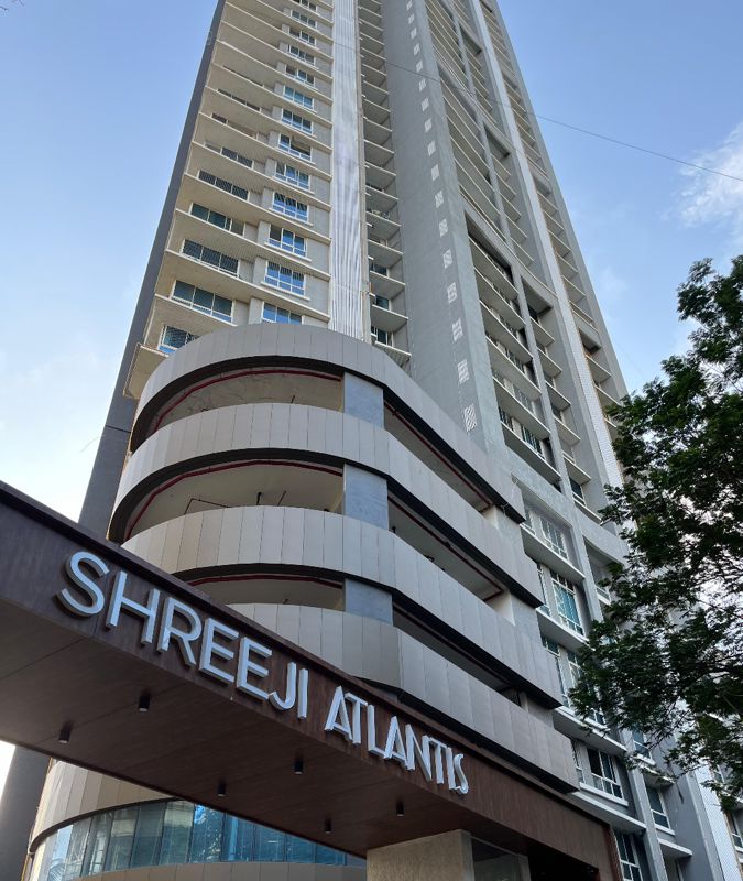 3 BHK + Extra Room Apartment For Rent in Shreeji Atlantis