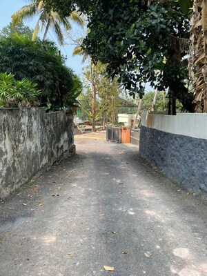   Plot at Ulloor – for Sale