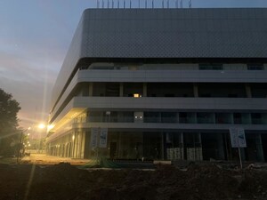  Shop – Exterior View View at Elan Miracle, Sector 84 - for Sale