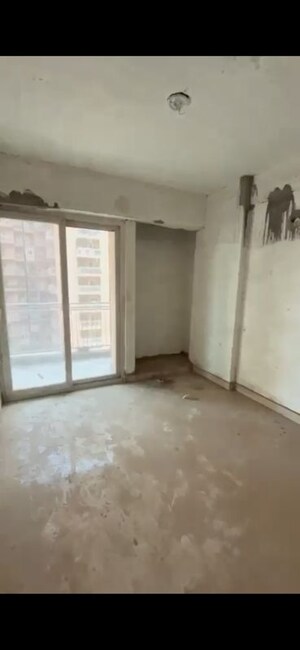 Room in 2 BHK Apartment at Migsun Vilaasa, Eta Ii Greater Noida – for Sale