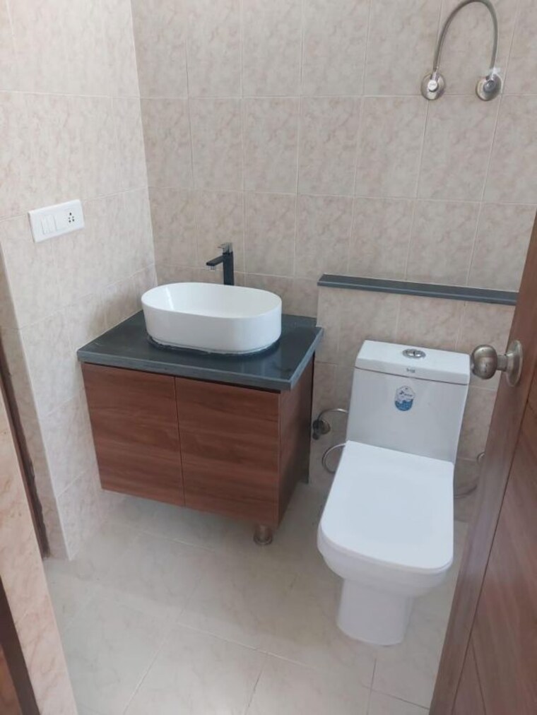 Bathroom, bestech-park-view-ananda 3 Bedroom 1845 Sq.Ft. Apartment In Sector 81 Gurgaon 10244775