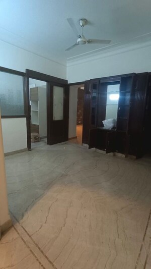 Room in 3 BHK Builder Floor at Malviya Nagar – for Rent