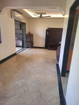 Room in 2 BHK Apartment at Flower Valley Apartment, Wanowrie – for Rent