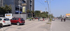  Showroom For Rent in Ab Road