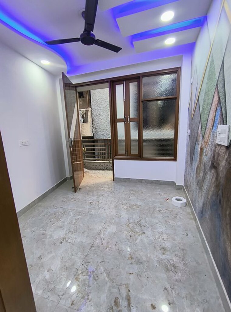 Room, govindpuri 3 Bedroom 900 Sq.Ft. Builder Floor In Govindpuri Delhi 10244850