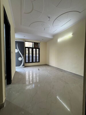 Room in 2 BHK Builder Floor at Chattarpur – for Rent