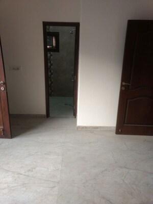 Room in  Builder Floor at Builder Floor, Sector 28 – for Rent