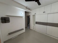 2 BHK Apartment For Rent in Pareena Om Apartments