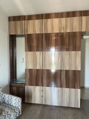 Furnished Amenities in 3 BHK Apartment at Kanakia Paris, Bandra East – for Rent