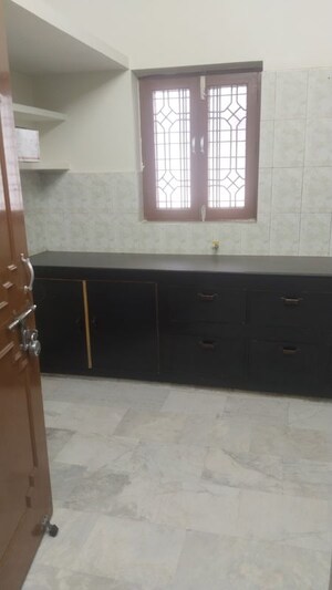 Kitchen in 3 BHK Builder Floor at Gomti Nagar – for Rent
