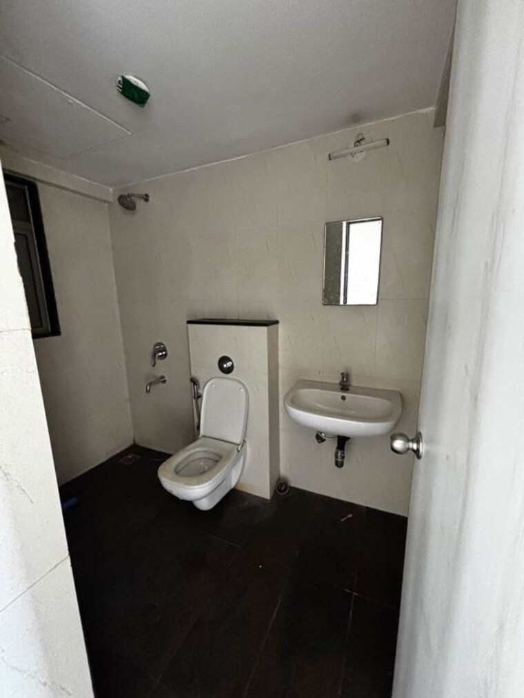 Bathroom, lodha-palava-exotica 2 Bedroom 960 Sq.Ft. Apartment In Dombivli East Thane 10244893