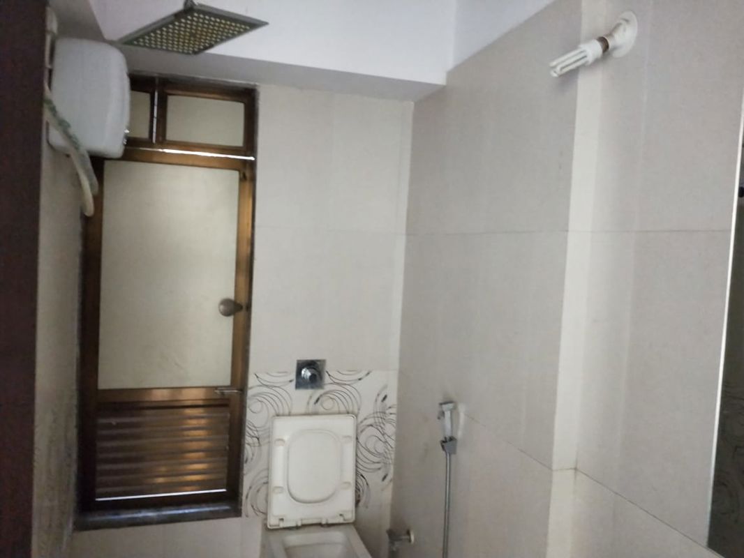 2 BHK + Extra Room Apartment For Sale in Allure