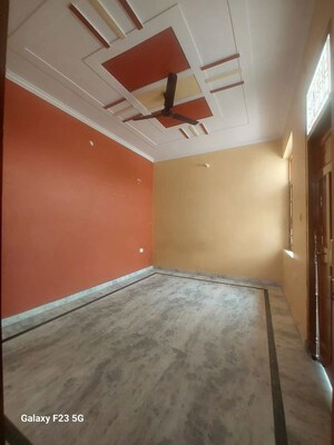 Bedroom in 1.5 BHK Builder Floor at Gomti Nagar – for Rent