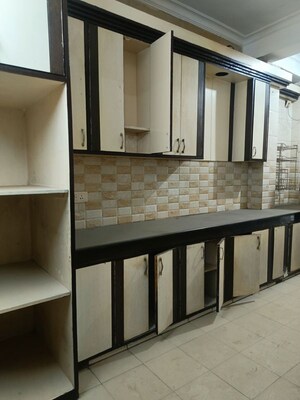 Kitchen in 3 BHK Builder Floor at S S Southend, Sector 49 – for Rent