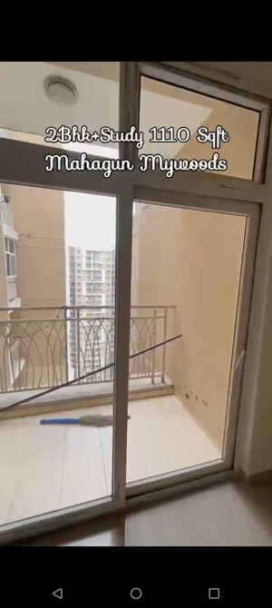 Room in 2.5 BHK Apartment at Mahagun My Woods, Sector 16c Greater Noida – for Sale