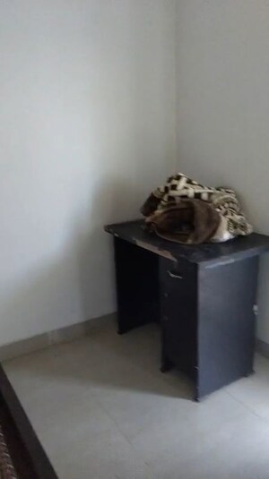 Room in 1 BHK Apartment at Nilaya Greens, Raj Nagar Extension – for Rent