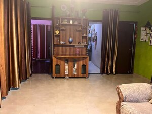 Living Room in 3 BHK Builder Floor at BPTP Park 81, Sector 81 – for Rent