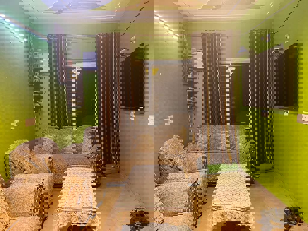 3 BHK 278 Sq.Yd. Builder Floor in BPTP Park 81