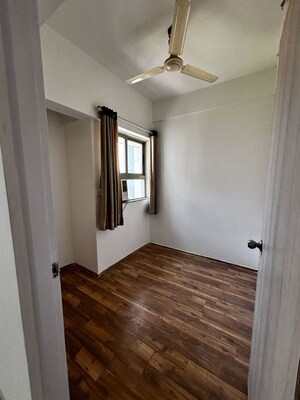 Room in 2.5 BHK Apartment at Lodha Palava River View, Dombivli East – for Rent