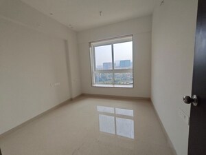 Room in 2 BHK Apartment at Hubtown Rising City, Ghatkopar East – for Rent