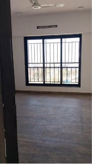 Bedroom in 3 BHK Apartment at Chembur – for Rent