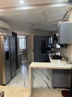 Team Area in 3 BHK Villa at Vipul Tatvam Villas, Sector 48 – for Rent