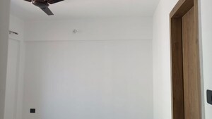 Room in 2 BHK Apartment at Unique Youtopia, Kharadi – for Rent