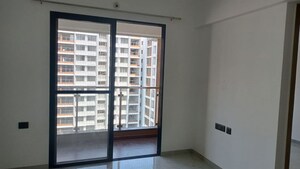 Room in 2 BHK Apartment at Unique Youtopia, Kharadi – for Rent