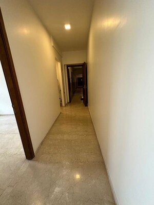 Room in 3 BHK Apartment at Omkar Alta Monte, Malad East – for Rent