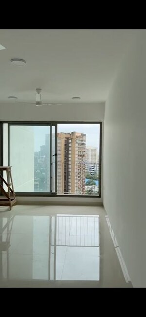 Room in 2 BHK Apartment at Sunteck City Avenue 4, Goregaon West – for Rent