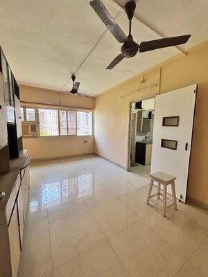 Room in 1 BHK Apartment at Bandra West – for Rent