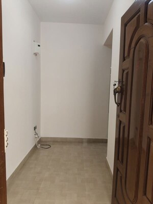 Room in 2 BHK Builder Floor at Hsr Layout – for Rent