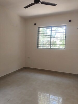 Room in 2 BHK Builder Floor at Hsr Layout – for Rent