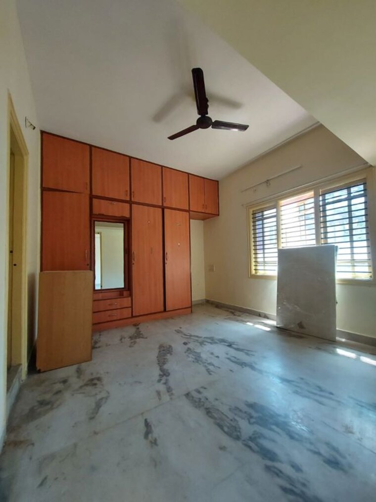 Room, srinivasam-residency 3 Bedroom 1100 Sq.Ft. Apartment In Btm Layout Bangalore 10245014