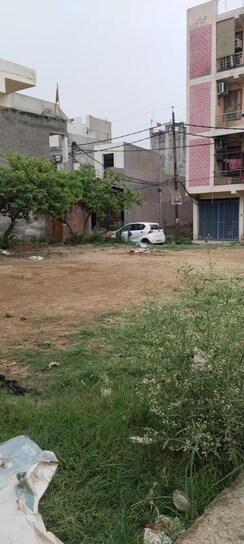 Plot For Sale in New Friends Colony
