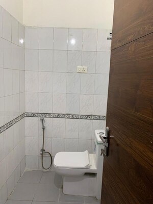 Bathroom in 1 RK Builder Floor at Ansal Royale Casa, Sector 55 – for Rent