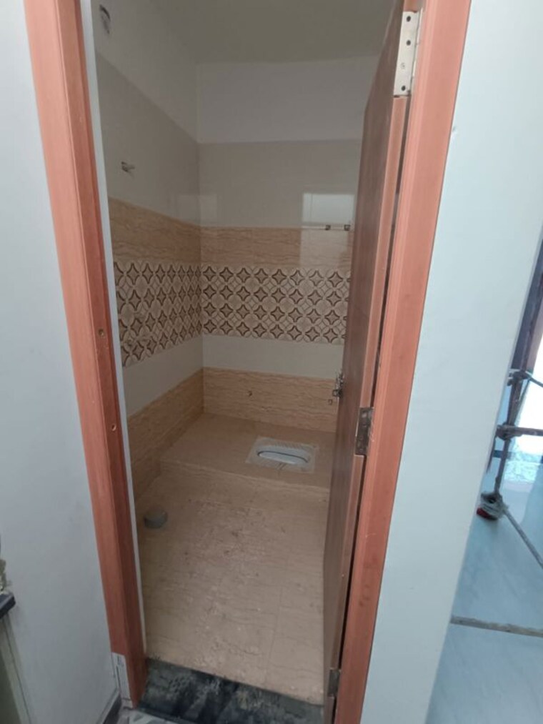 Bathroom, arsha-madhav-greens 3 Bedroom 1392 Sq.Ft. Independent House In Gomti Nagar Lucknow 10245063