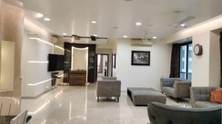 5 BHK Apartment For Rent in Oberoi Realty Woods