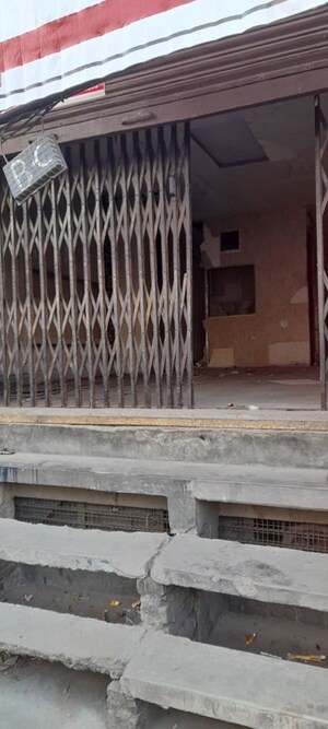  Shop – Exterior View View at Almas Star Tower, Husainganj - for Rent