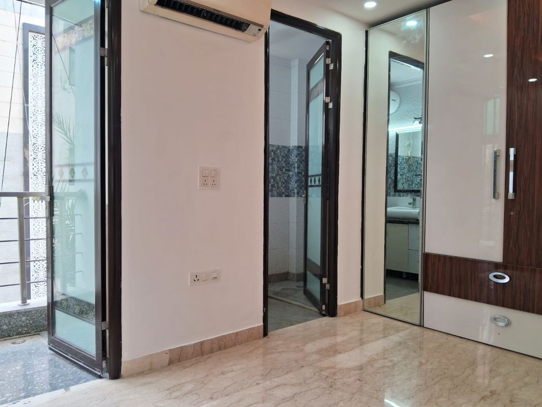 2 BHK Builder Floor For Rent in Amar Colony