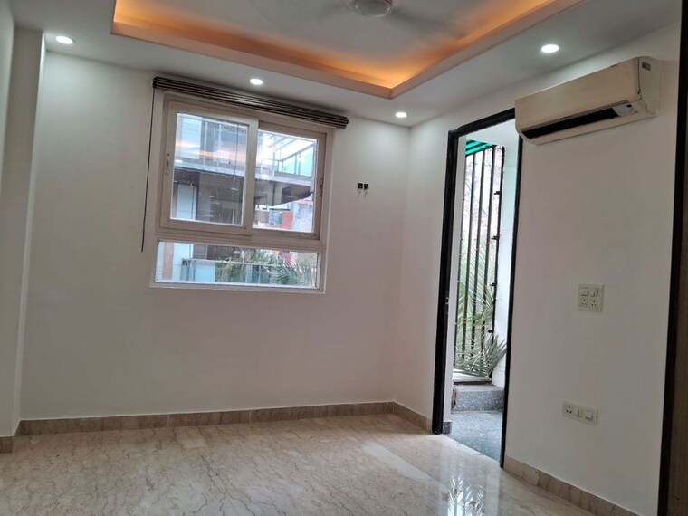 Room, amar colony 2 Bedroom 1000 Sq.Ft. Builder Floor In Amar Colony Delhi 10245149