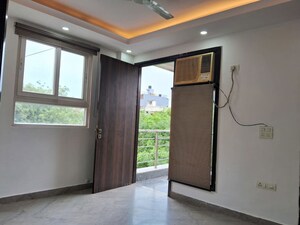 Room in 2 BHK Builder Floor at Amar Colony – for Rent