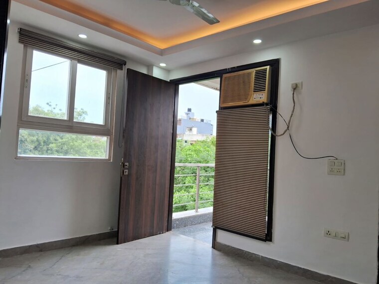 Room, amar colony 2 Bedroom 1000 Sq.Ft. Builder Floor In Amar Colony Delhi 10245149