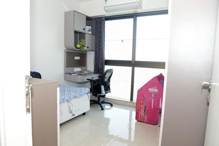 Team Area, runwal-bliss 3 Bedroom 900 Sq.Ft. Apartment In Kanjurmarg East Mumbai 10245143