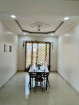 Furnished Amenities in 3 BHK Villa at Sector 23 – for Rent